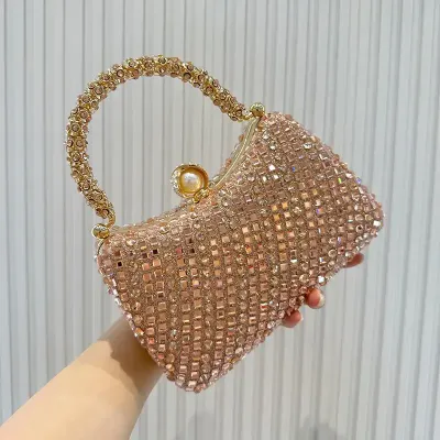 LUXURY DIAMOND CHAIN HANDBAG